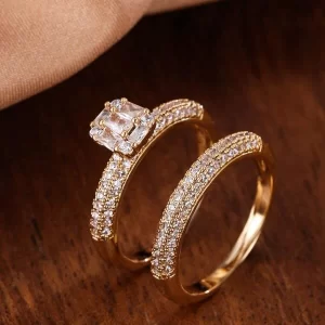 2 peças de Anel Dourado ou Prateado de decoração em Zircônia